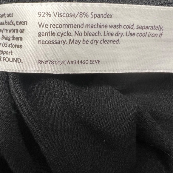 Eileen Fisher Pant L Black Viscose Blend Pull On Tapered Leg Lightweight Relaxed - Picture 6 of 6